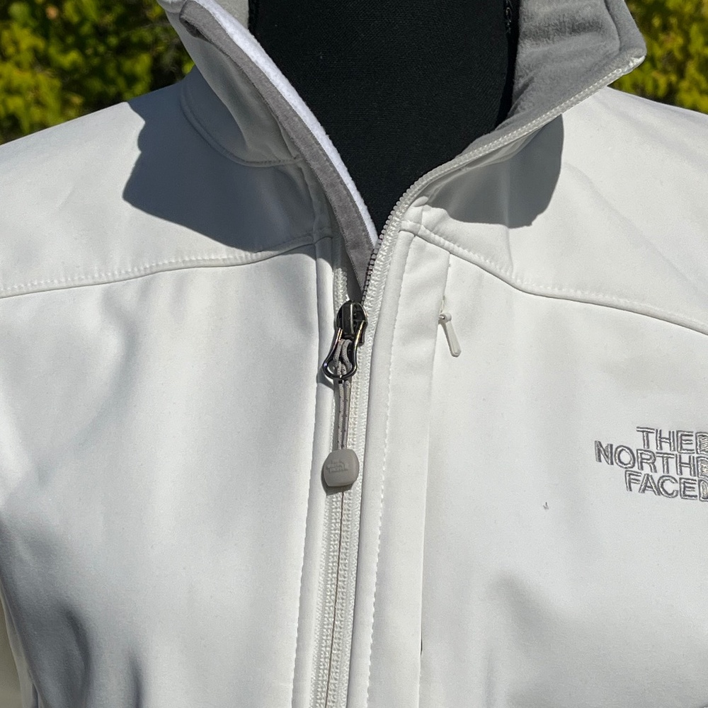 Women’s north face